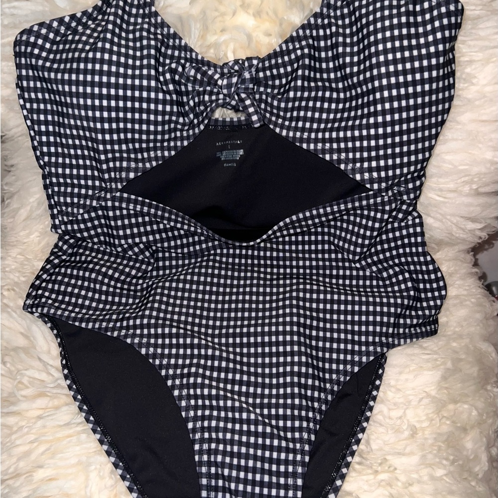 Aeropostale Black Top